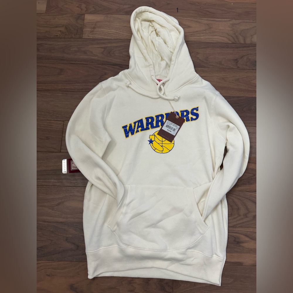 Mitchell & Ness Cream Sweatshirt with Gold Embroidery